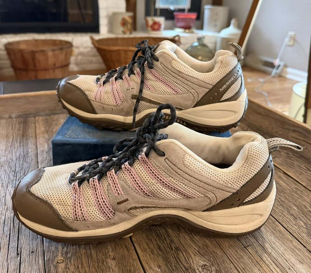 Merrell Women’s Size 10 Brown Beige Pink Trail Hiking Shoes Sneakers